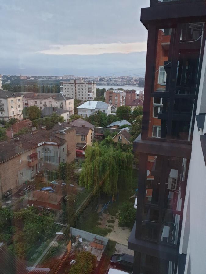 Стильна квартира-студія в центрі міста на набережній Тернополь Экстерьер фото