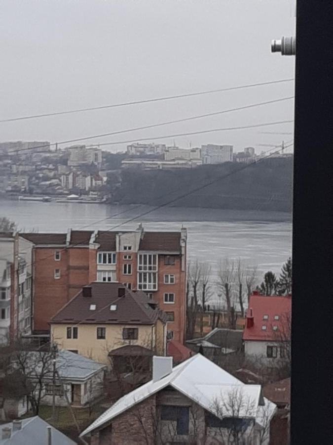 Стильна квартира-студія в центрі міста на набережній Тернополь Экстерьер фото